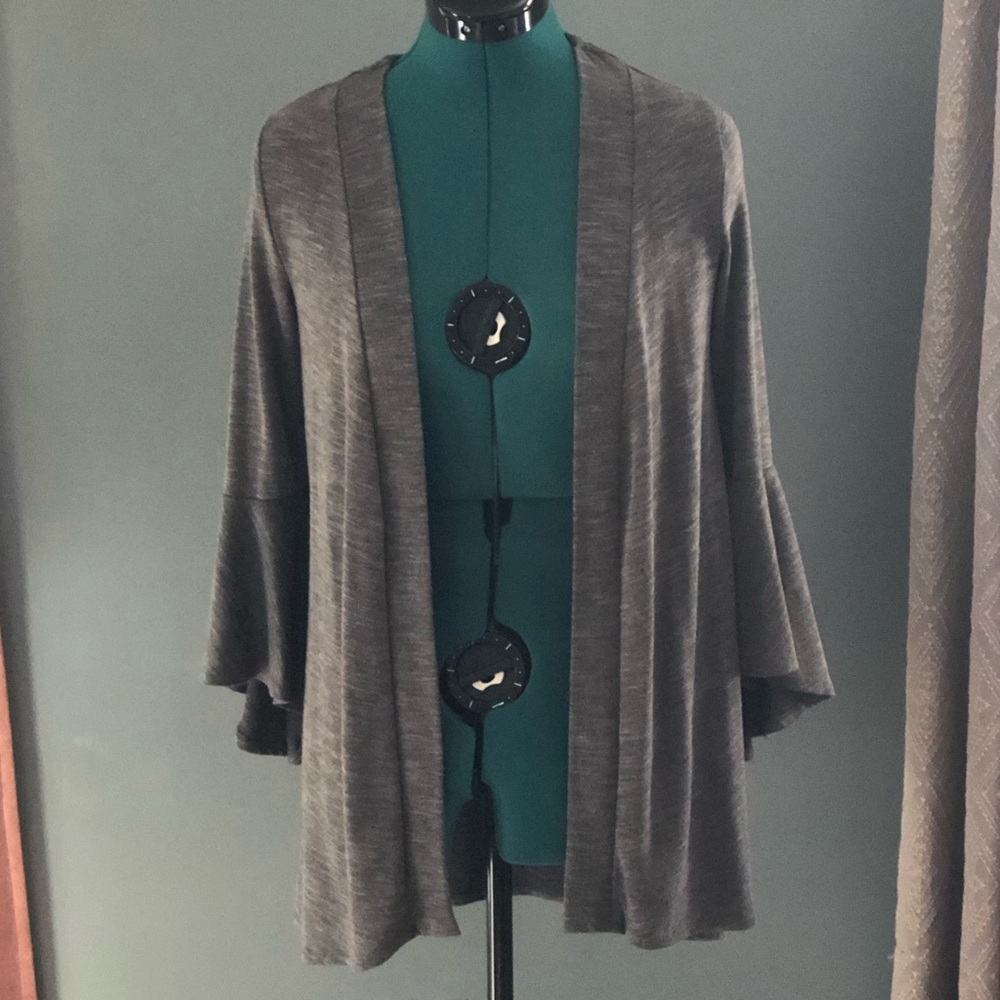 Lauren Conrad Bell- Sleeve Top